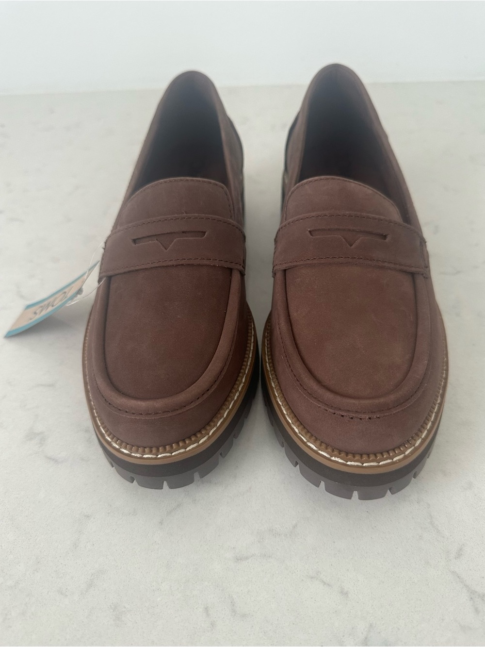 Tom’s Cara Loafers in Oak Brown Leather - Picture 7 of 11